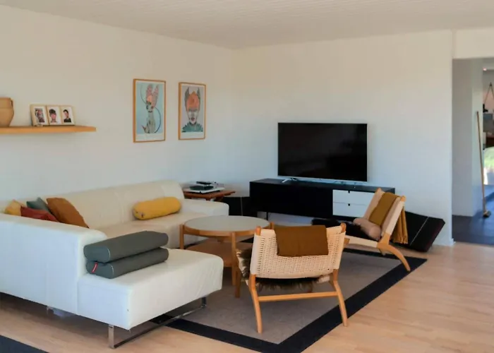 Family-friendly House With Sauna Pandrup